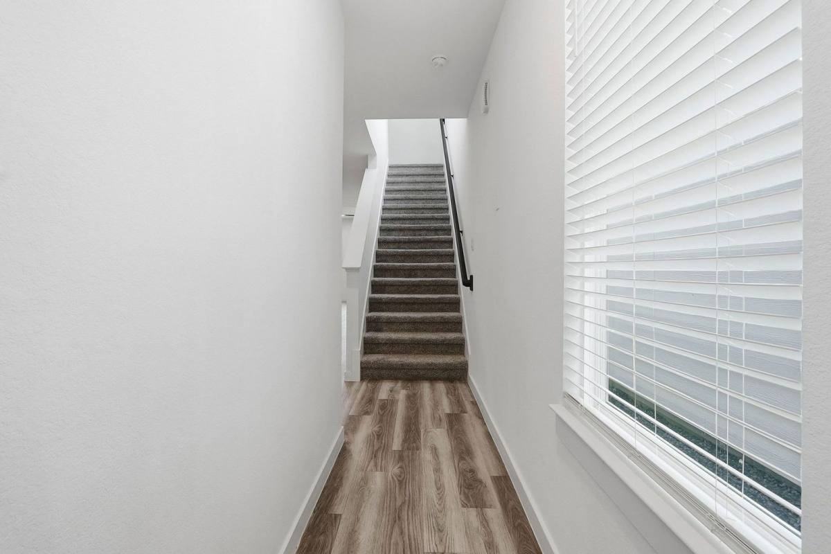 12330 Basilwood Dr - Photo 2 of 10