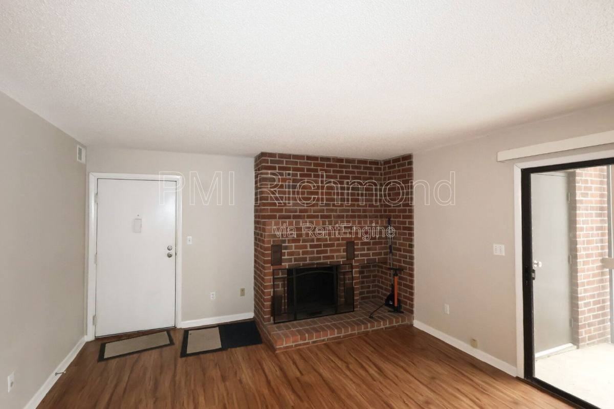 2113 Turtle Run Dr #5 - Photo 3 of 10