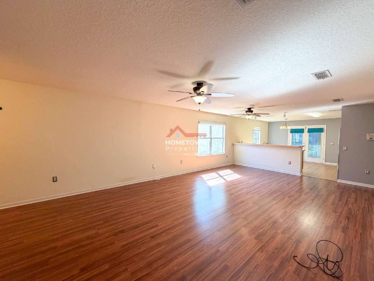 10645 Senegal Dr - Photo 3 of 10