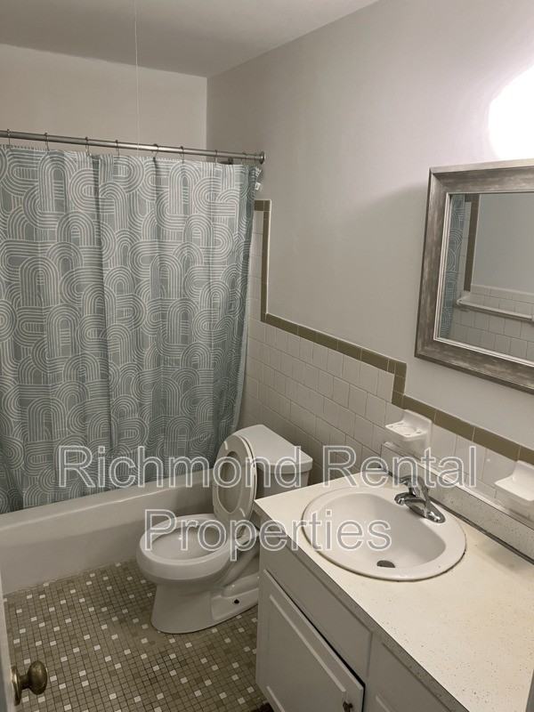 1820 Cambridge Ct - Photo 2 of 13