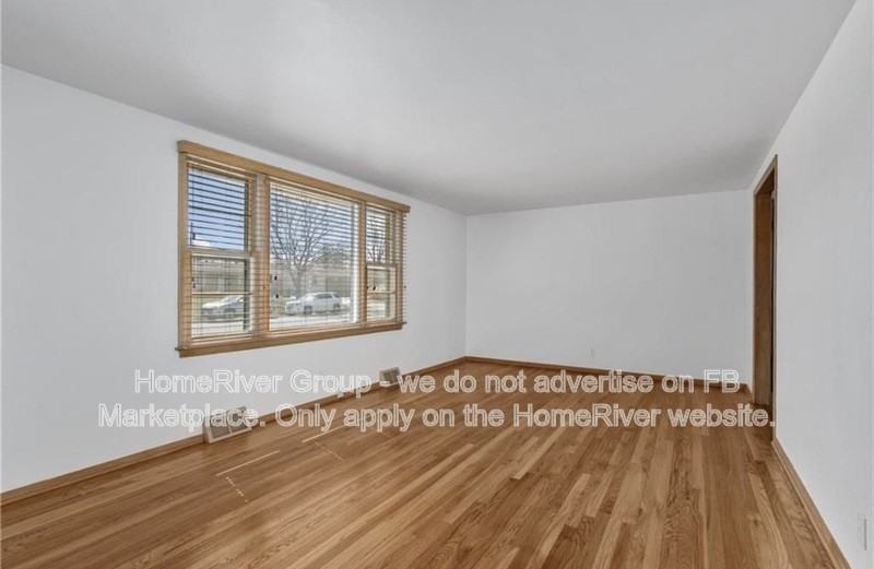 1204 Ne 68th Ter - Photo 2 of 18