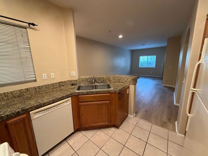 26426 Arboretum Way #802 - Photo 6 of 38