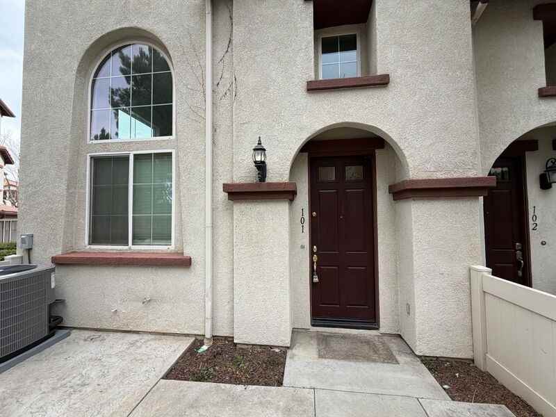 33770 Willow Haven Ln #101 - Photo 4 of 50