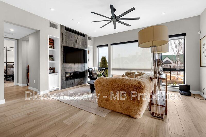 76 Caballada St - Photo 5 of 50