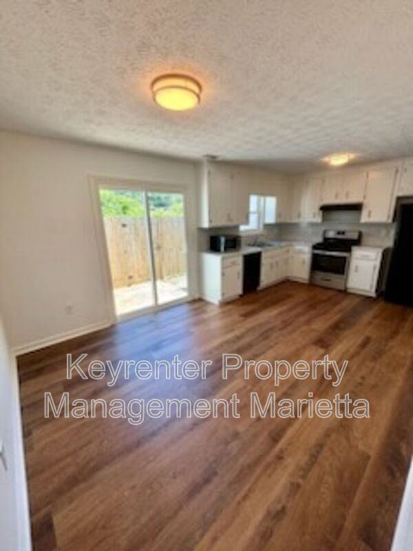 3100 Duvall Pl Nw - Photo 3 of 30