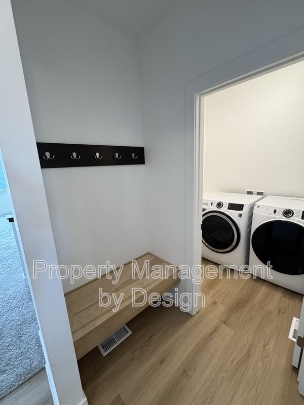 835 Se Booth Ave - Photo 5 of 17