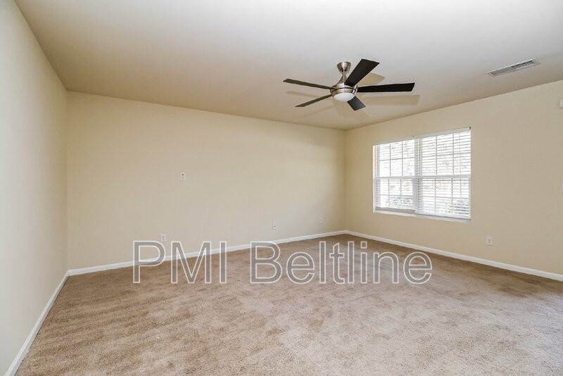 5675 Laurel Ridge Dr - Photo 4 of 25