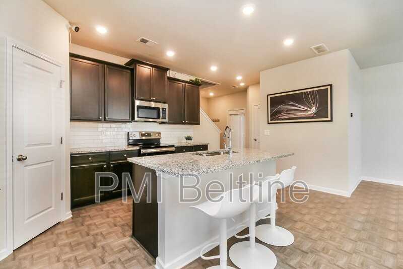 1220 Hawthorne Trl - Photo 2 of 20