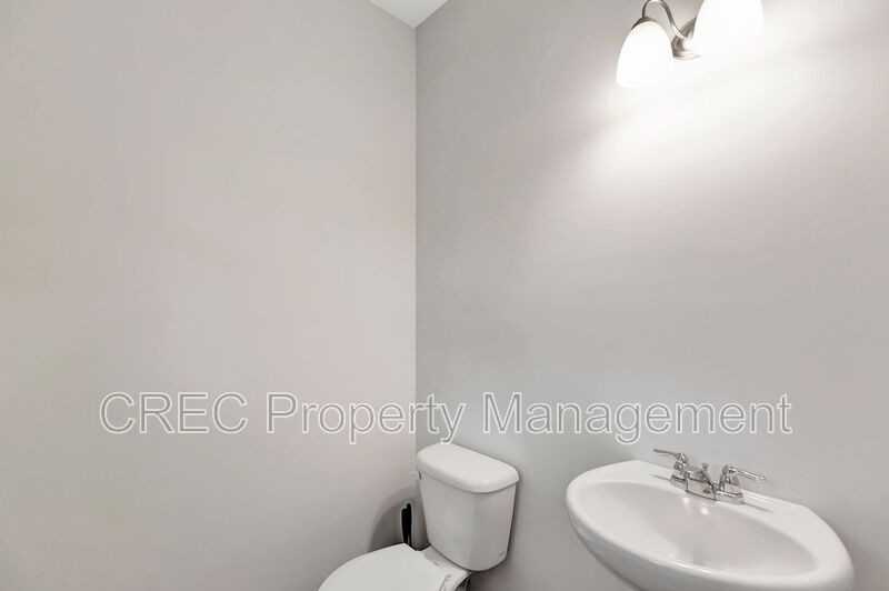 575 Wayton Cir - Photo 3 of 33