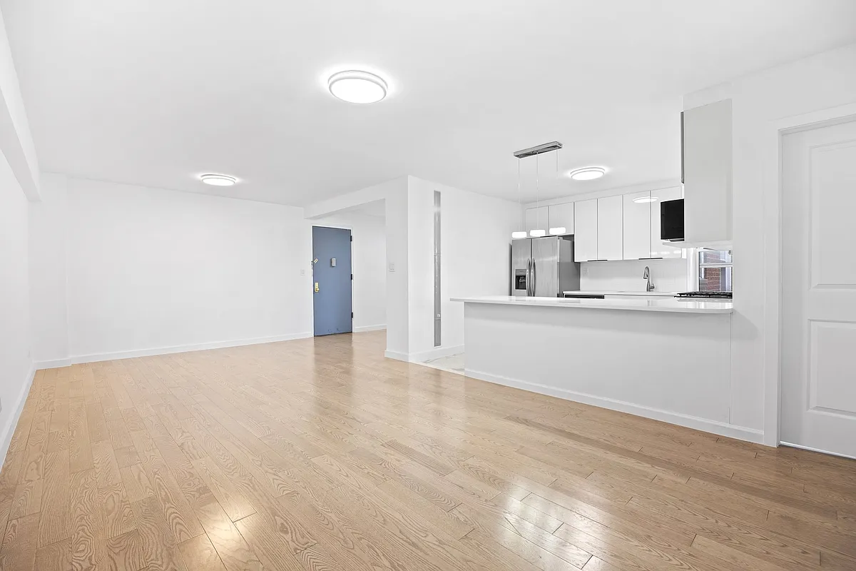 13604 Cherry Ave #5F - Photo 2 of 12