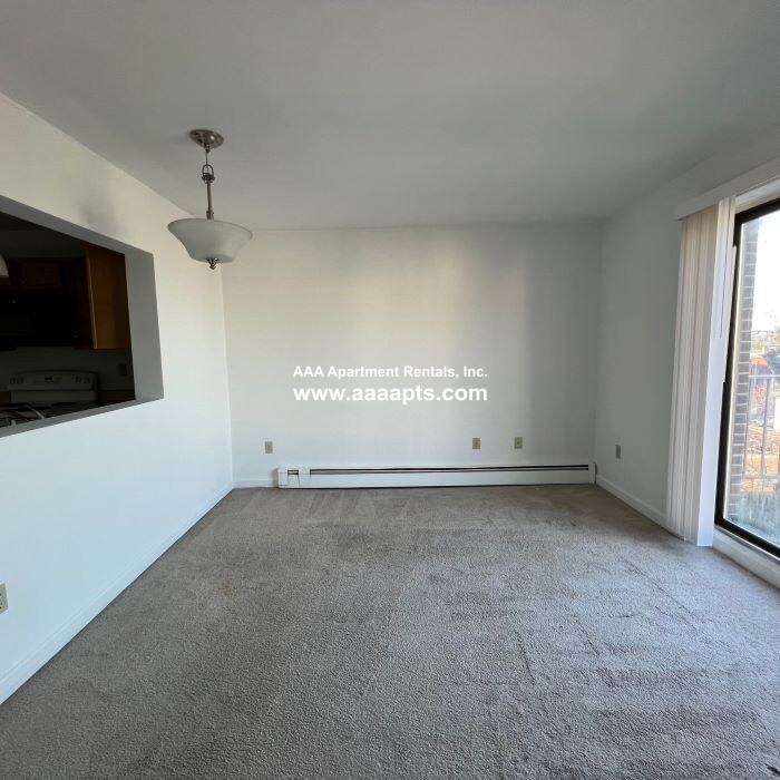 Eleanor St #20 - Photo 6 of 16