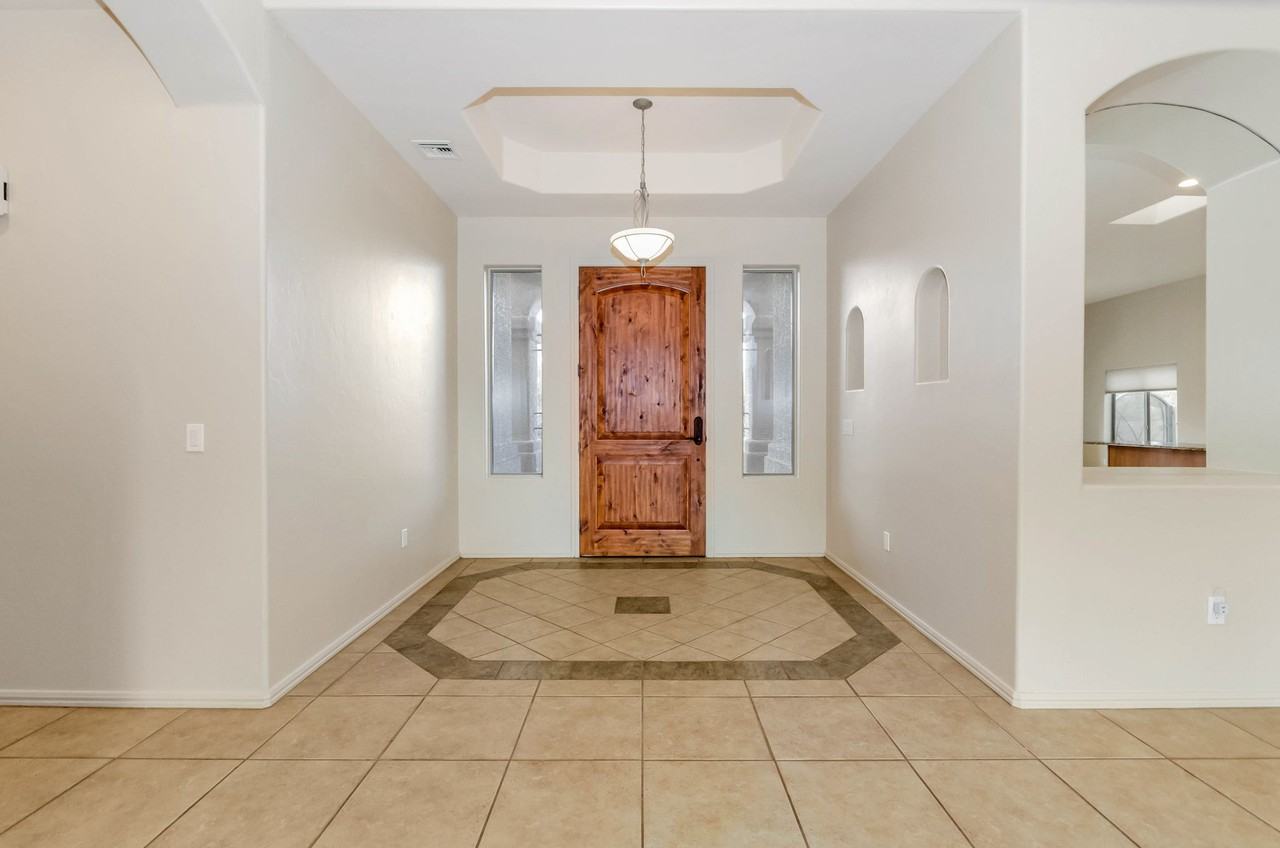 3723 W Camino Alto - Photo 4 of 25