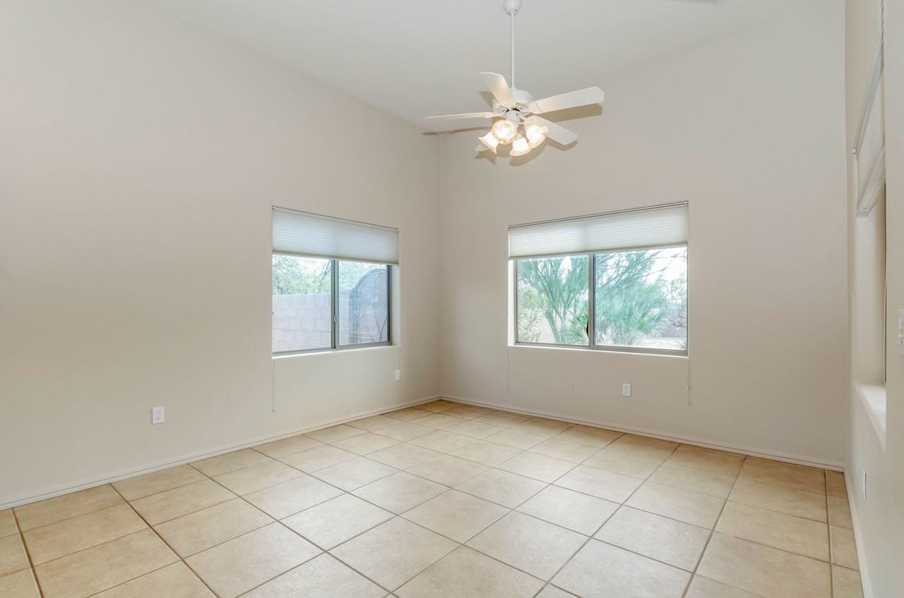 3723 W Camino Alto - Photo 6 of 25