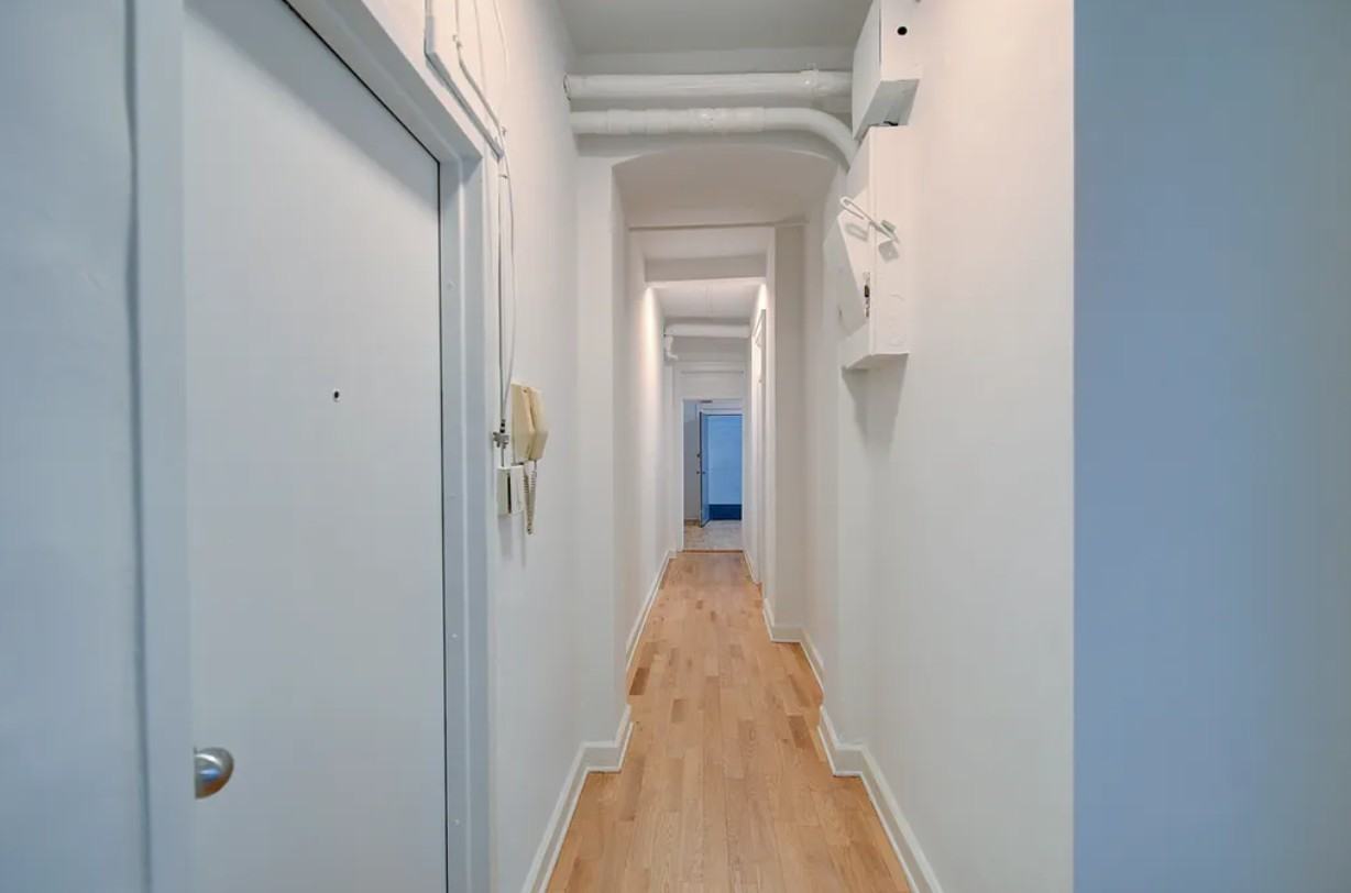 3547 80th St - Photo 5 of 10