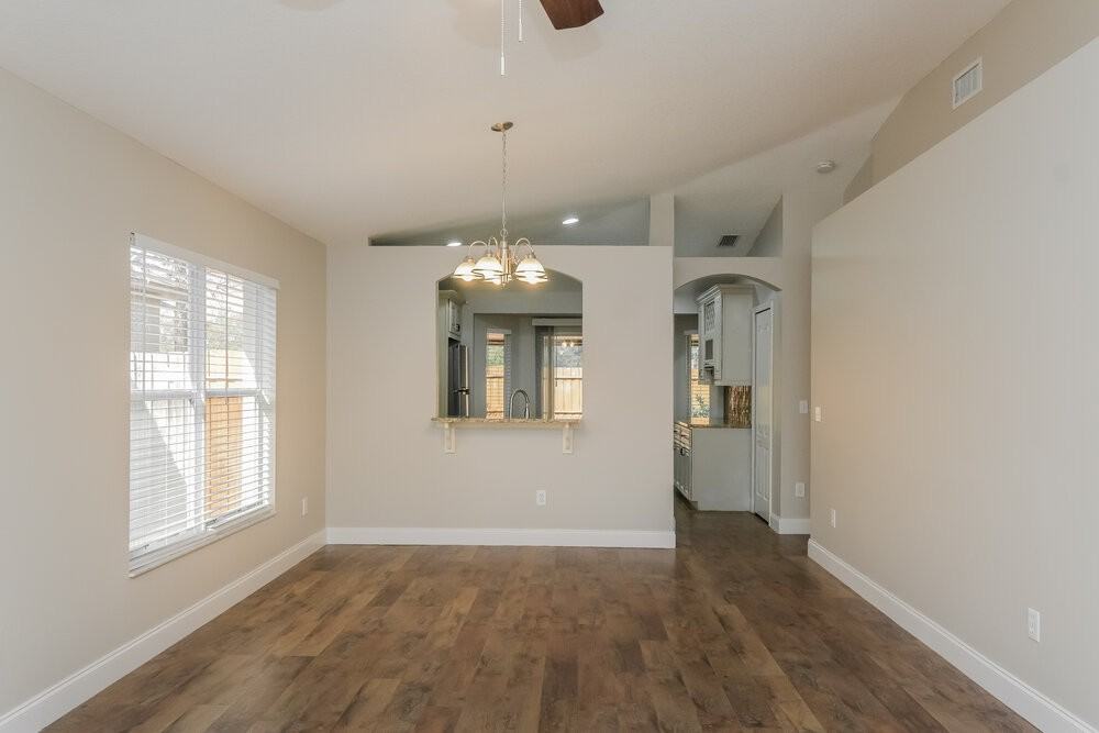 10610 Navigation Dr - Photo 3 of 16