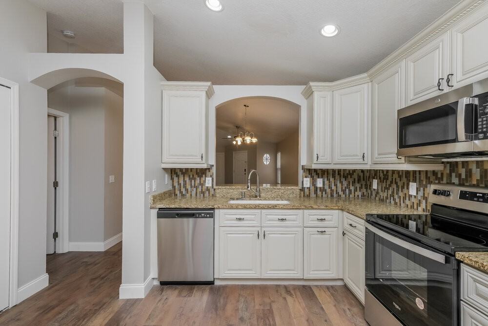 10610 Navigation Dr - Photo 7 of 16