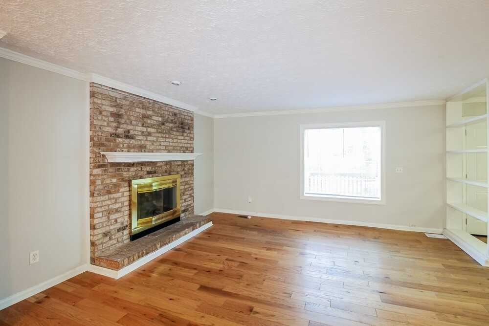 2671 Ashley Cir - Photo 4 of 25