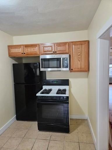 89 Cornell St #1stFL - Photo 2 of 12