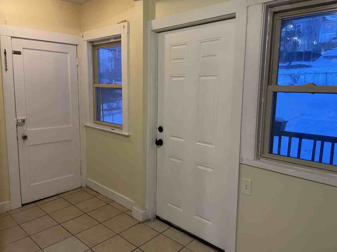 89 Cornell St #1stFL - Photo 7 of 12