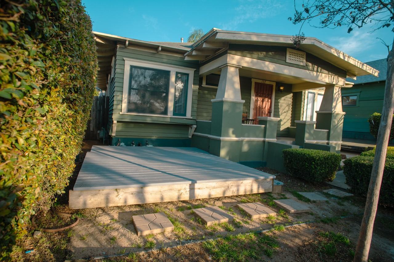 137 25th St #NA - Photo 4 of 26