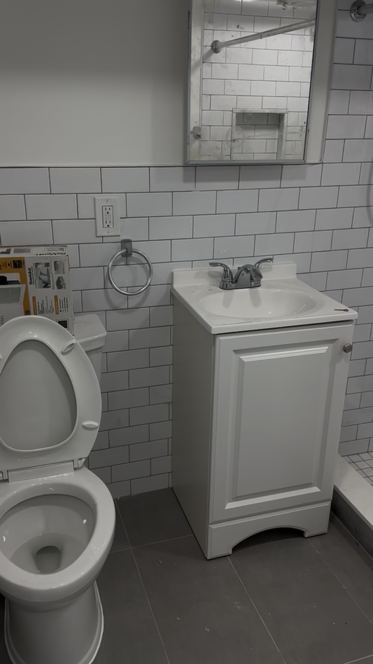 139 S 12th Ave #1 - Photo 4 of 4