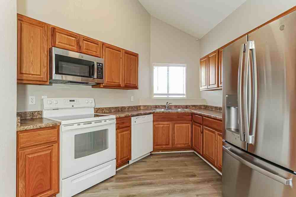 11324 N 82nd Ave - Photo 6 of 16