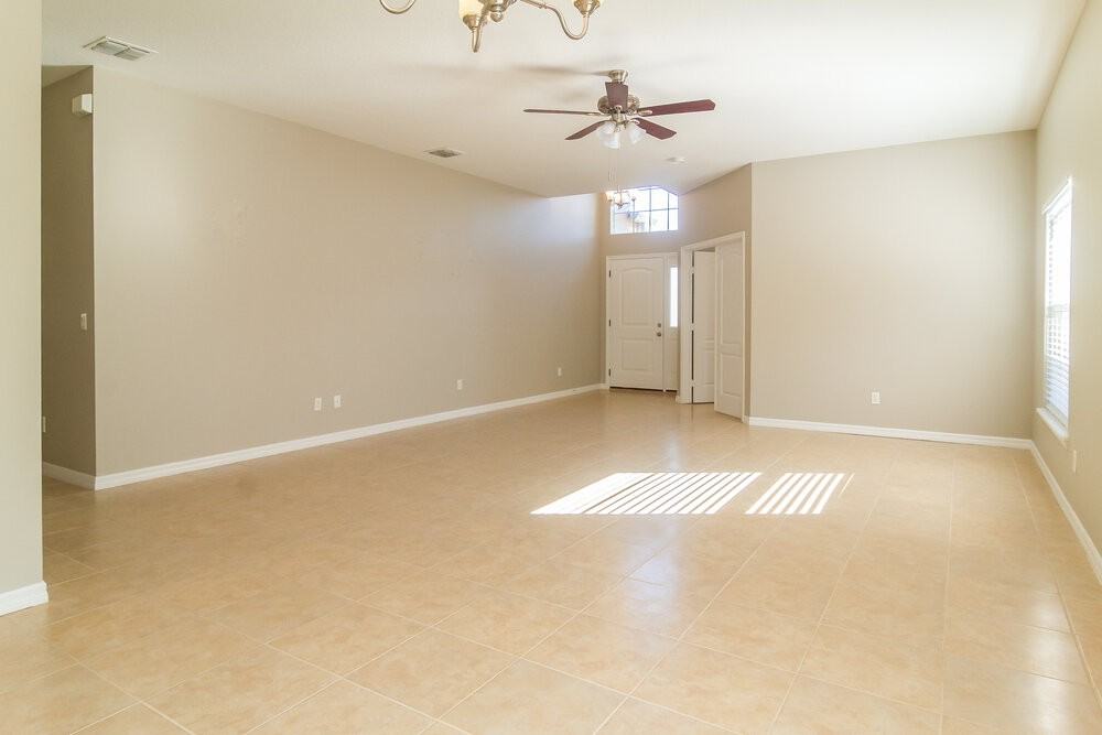 322 Fieldstream West Blvd - Photo 3 of 15