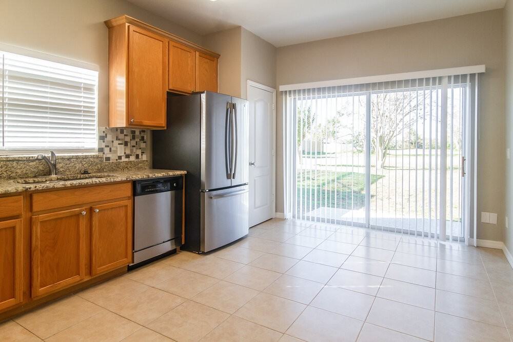 322 Fieldstream West Blvd - Photo 6 of 15