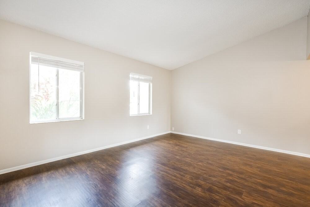 1891 Aster Dr - Photo 4 of 16