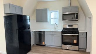 323 Amherst StThird floor #3H - Photo 1 of 1