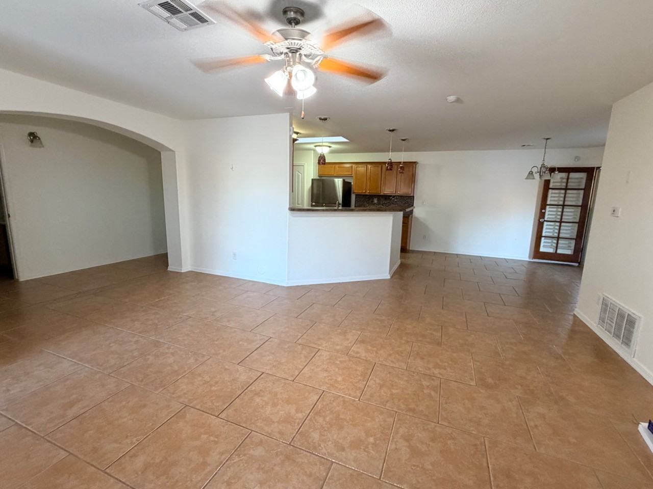 6289 Cosecha Luna - Photo 3 of 20