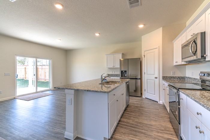 19507 Cloudy Bay Dr - Photo 2 of 19