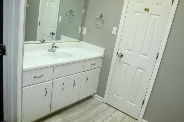 1015 Country Place Dr - Photo 6 of 12