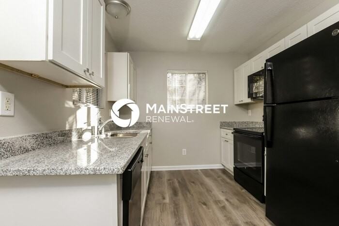 2473 Stratford Crossing Dr - Photo 7 of 16