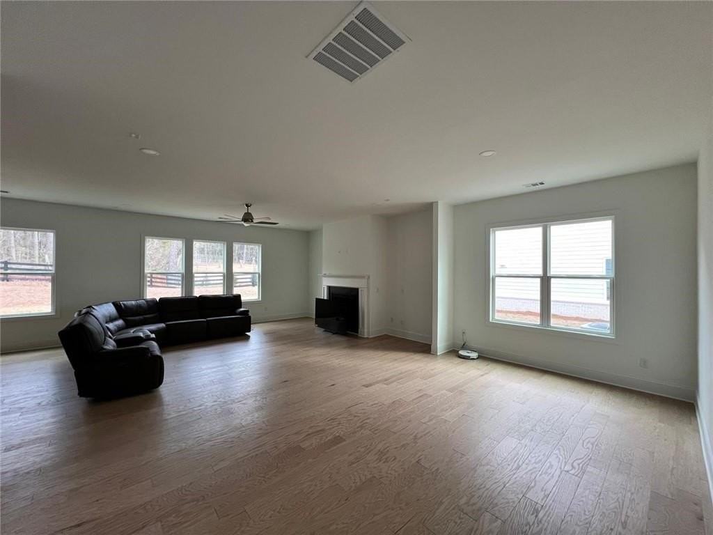 1934 Harken Grv - Photo 3 of 21