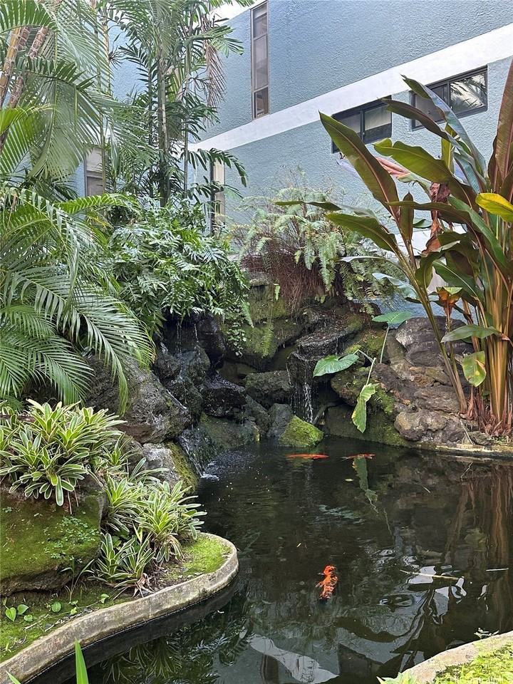 1030 Aoloa Pl Apt 211b #211B - Photo 4 of 25