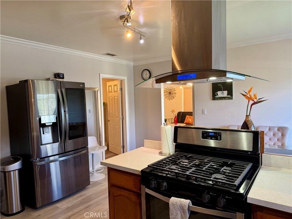 720 W Ramona Rd - Photo 6 of 8