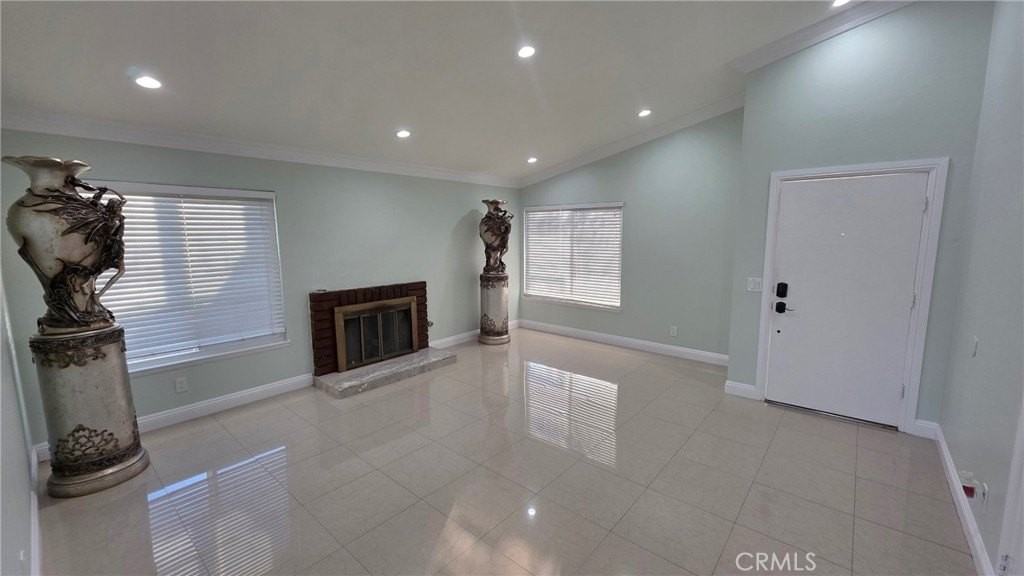 13380 Larkhaven Dr - Photo 4 of 23