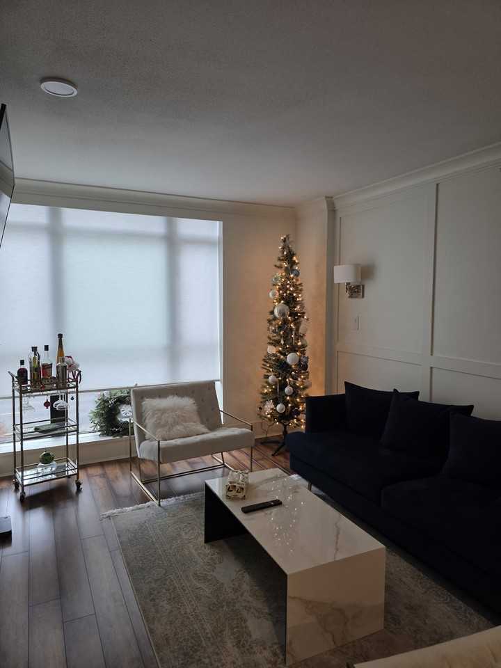 175 West 1st Street #206 - Photo 5 of 12