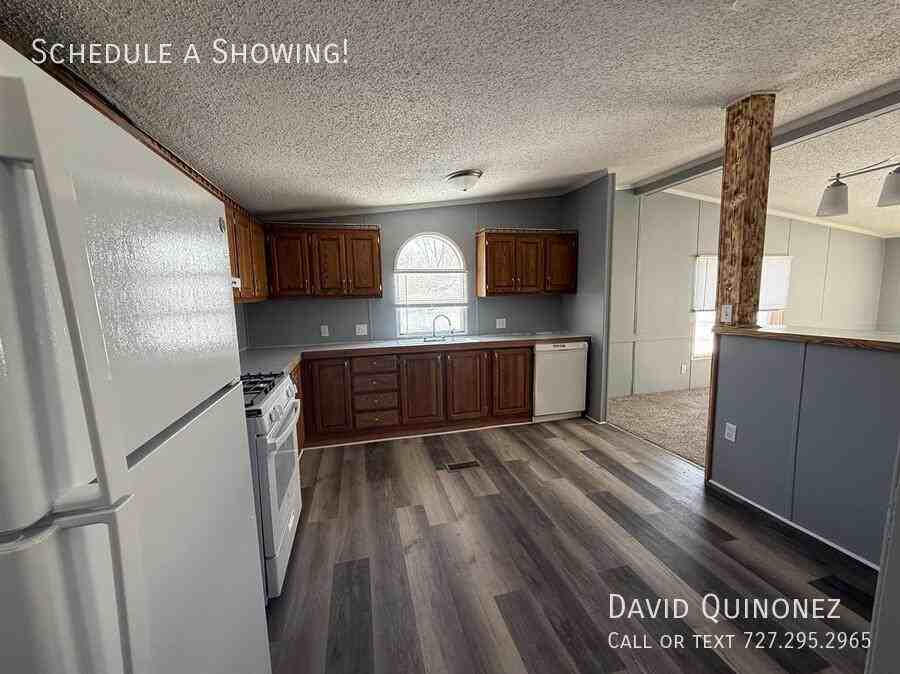 6944 Country Ln - Photo 2 of 13