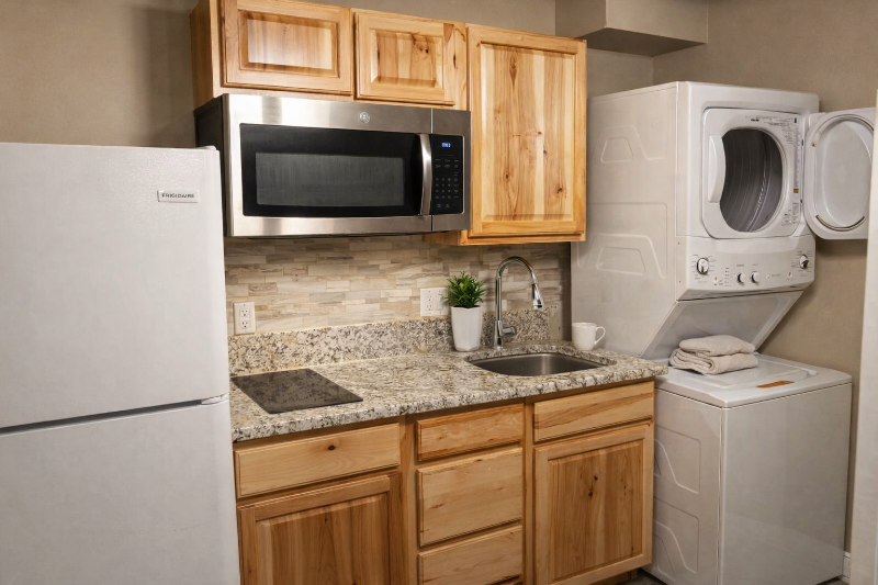 1024 Shadow Point Dr #B - Photo 2 of 7