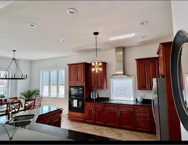 845 Bluffview Dr - Photo 4 of 24