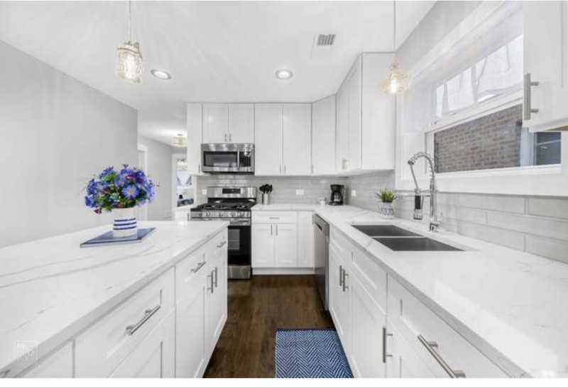 3721 Clarence Ave #2 - Photo 2 of 8