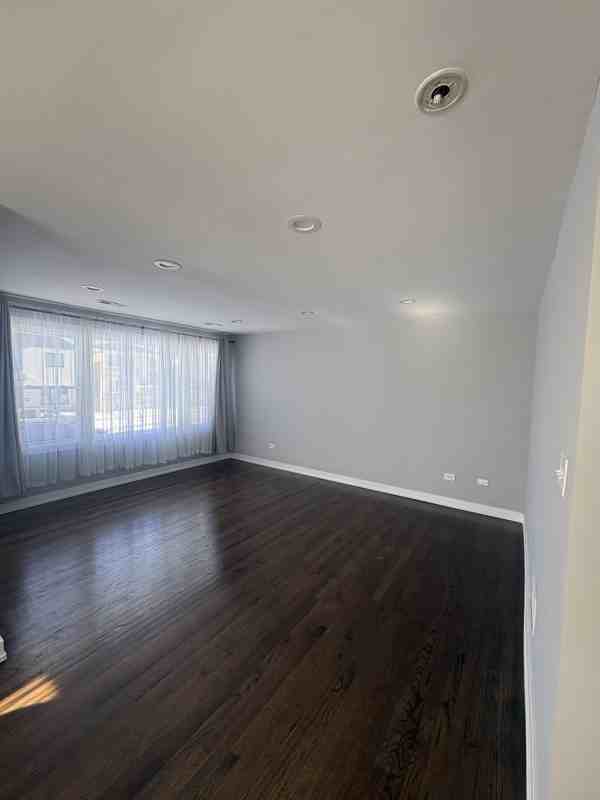 3721 Clarence Ave #2 - Photo 4 of 8