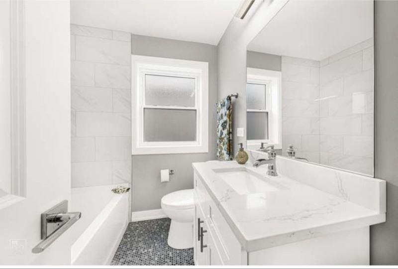 3721 Clarence Ave #2 - Photo 5 of 8