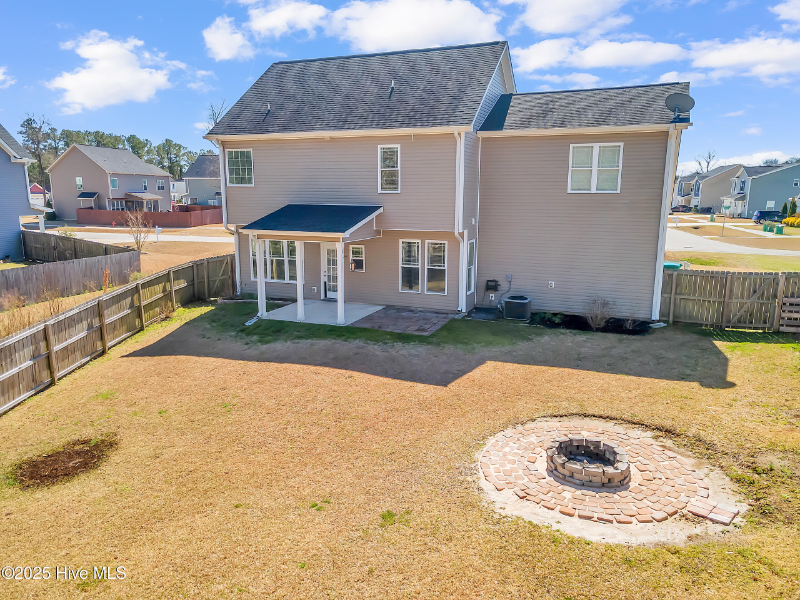 108 Longhorn Rd - Photo 2 of 17