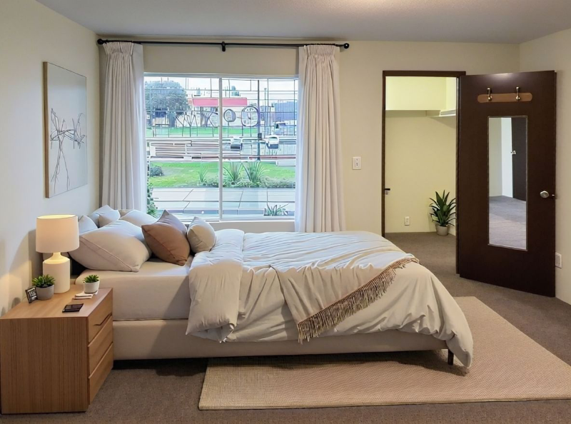 8858 Interlake Ave N - Photo 3 of 16