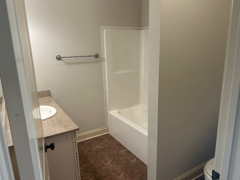 303 Silver Tree Ln - Photo 5 of 9