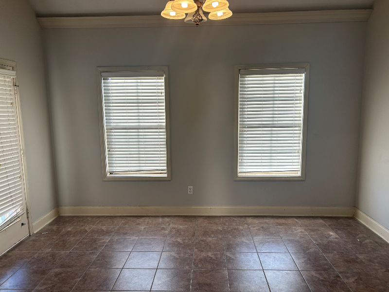 303 Silver Tree Ln - Photo 7 of 9