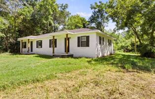 featured image of 1204 Evergreen St #B